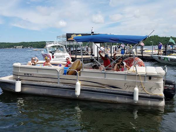 margaritaville osage beach boat rental